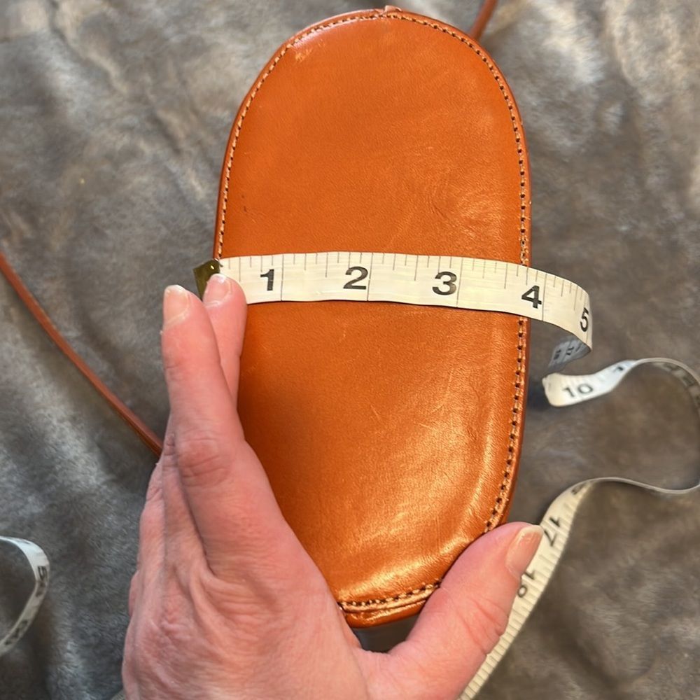 Persaman New York Orange Crossbody Bag - Picture 5 of 11